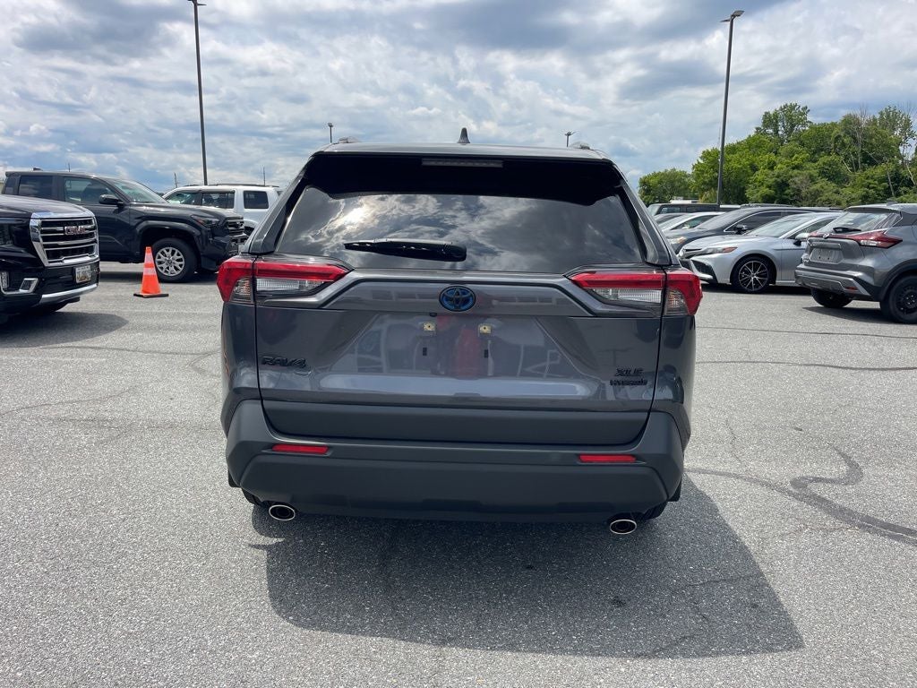 2024 Toyota RAV4 Hybrid XLE