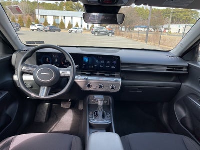 2025 Hyundai Kona SE