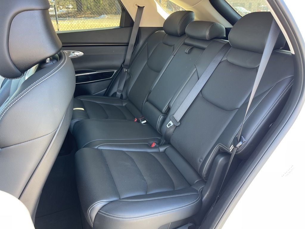 2025 Genesis GV70 2.5T