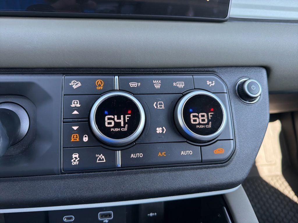 2024 Land Rover Defender 110 S