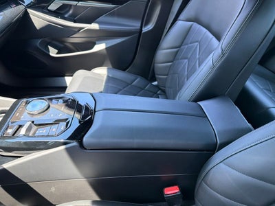 2025 BMW 5 Series 530i xDrive