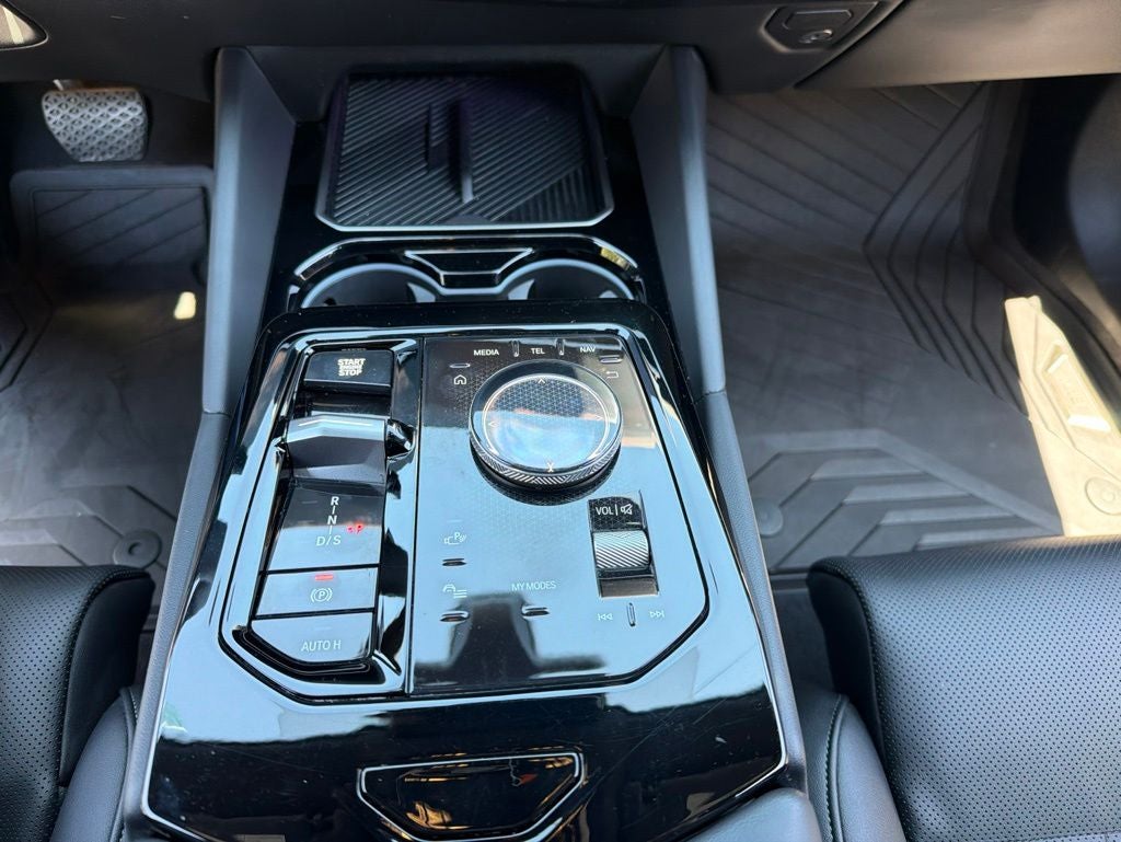 2025 BMW 5 Series 530i xDrive