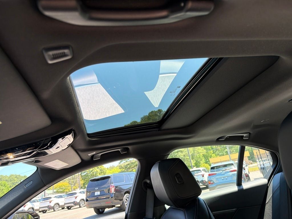 2025 BMW 5 Series 530i xDrive