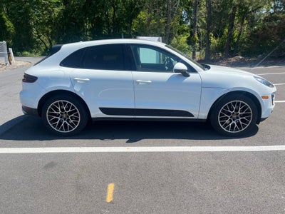 2018 Porsche Macan Sport Edition