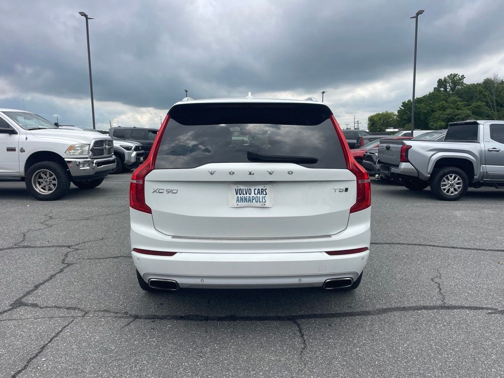 2021 Volvo XC90 T5 Momentum