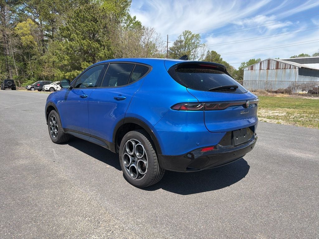 2025 Alfa Romeo Tonale Base