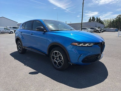 2025 Alfa Romeo Tonale Base