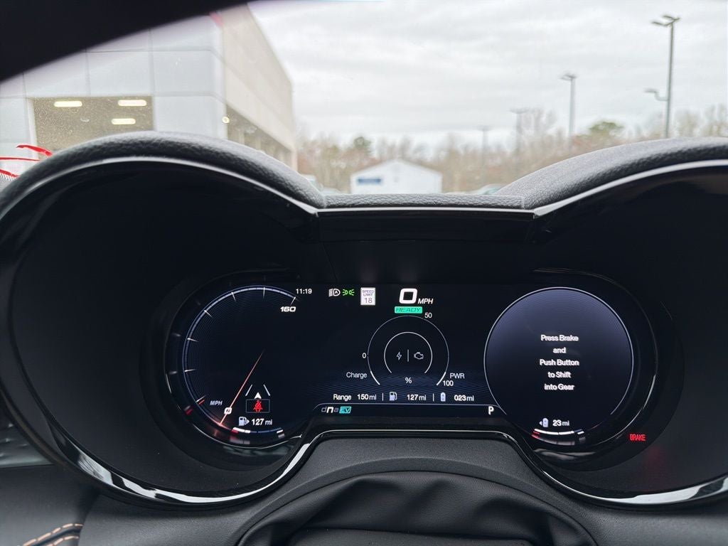 2025 Alfa Romeo Tonale Base