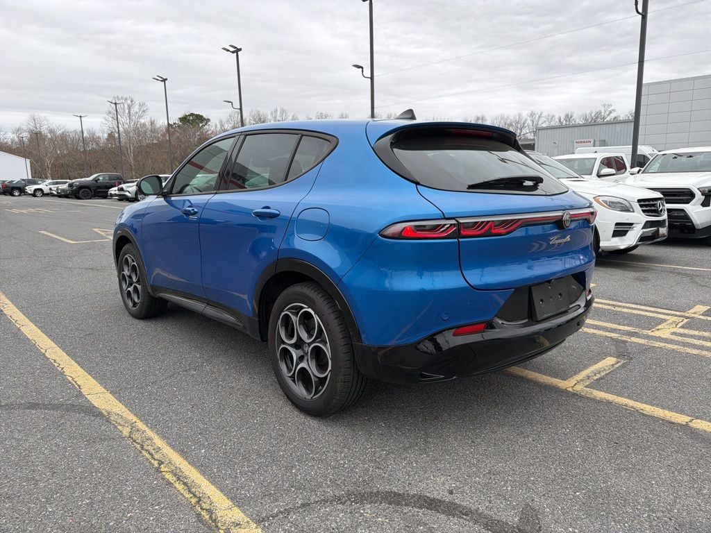 2025 Alfa Romeo Tonale Base