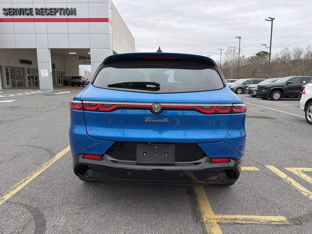 2025 Alfa Romeo Tonale Base