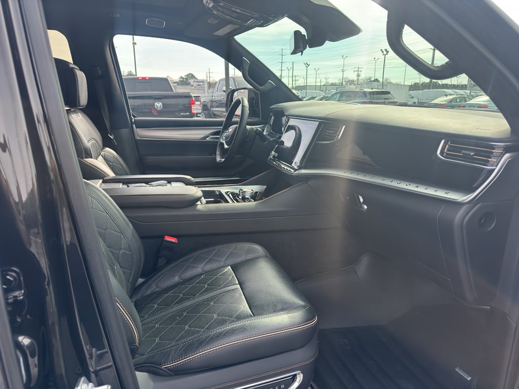 2023 Jeep Grand Wagoneer Series III