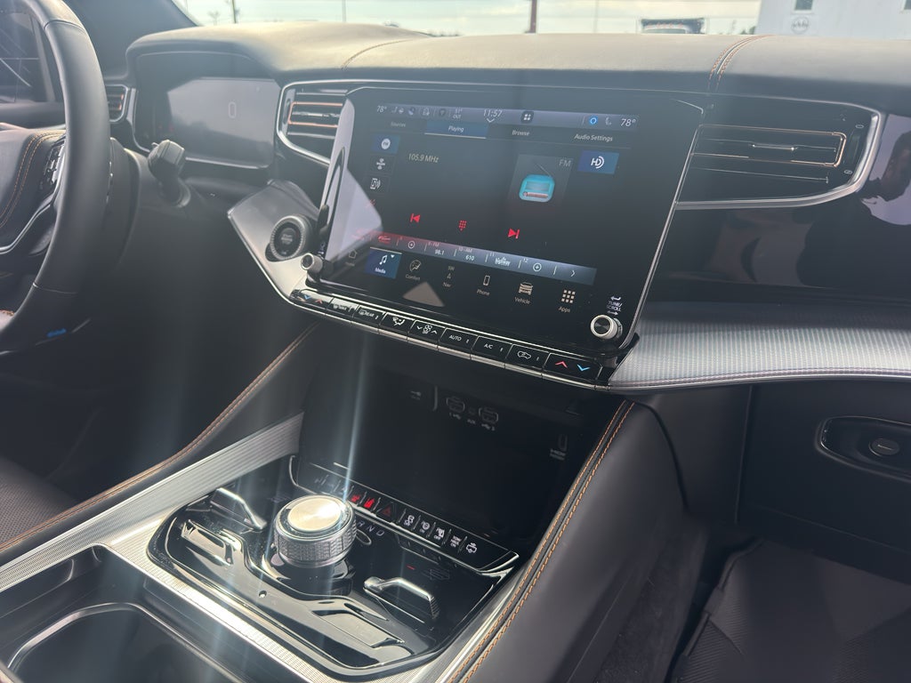 2023 Jeep Grand Wagoneer Series III