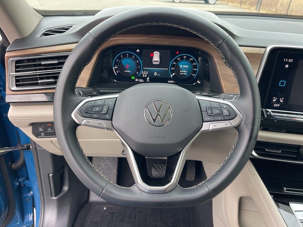 2025 Volkswagen Atlas 2.0T SE w/Technology
