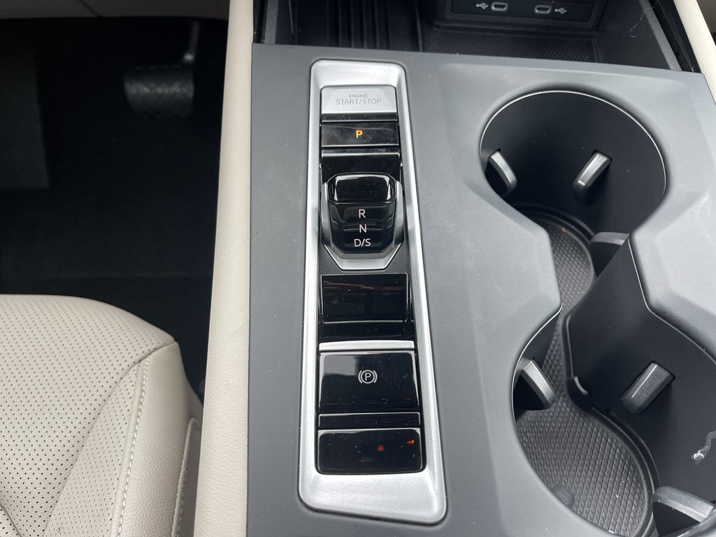 2025 Volkswagen Atlas 2.0T SE