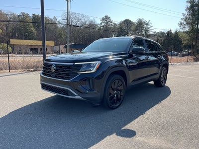 2024 Volkswagen Atlas Cross Sport 2.0T SE w/Technology