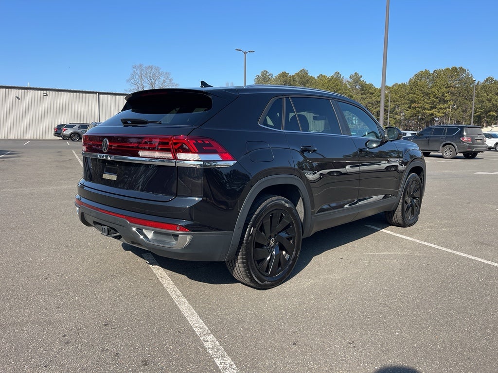 2024 Volkswagen Atlas Cross Sport 2.0T SE w/Technology