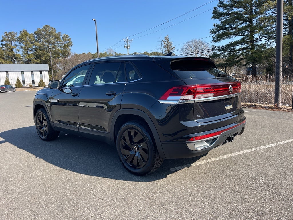 2024 Volkswagen Atlas Cross Sport 2.0T SE w/Technology