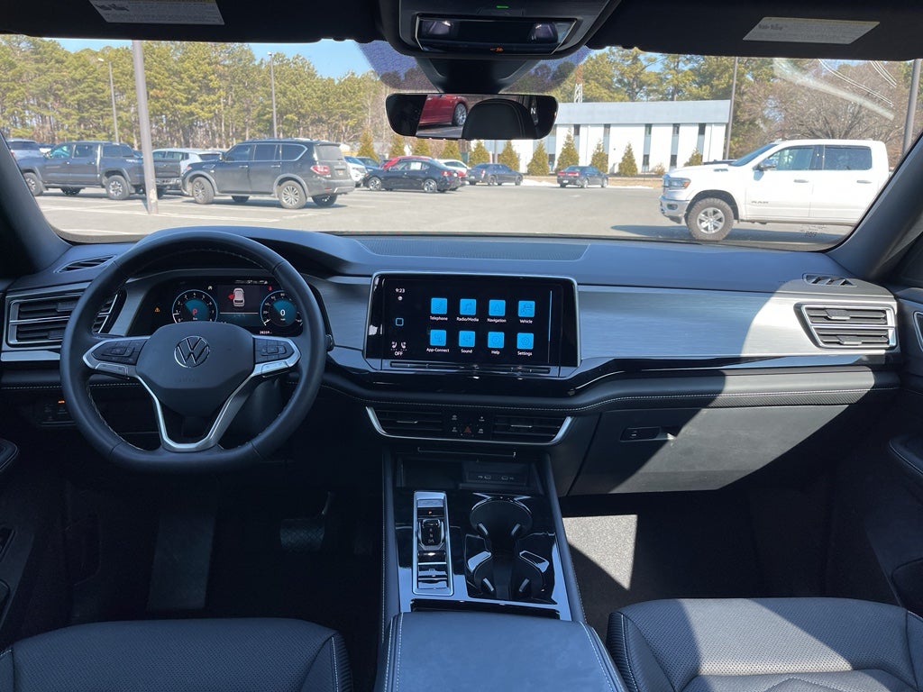 2024 Volkswagen Atlas Cross Sport 2.0T SE w/Technology