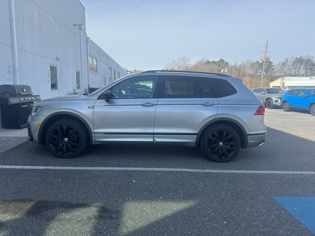 2021 Volkswagen Tiguan SE R-Line Black
