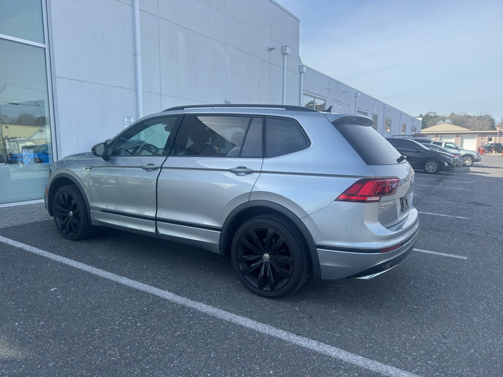 2021 Volkswagen Tiguan SE R-Line Black
