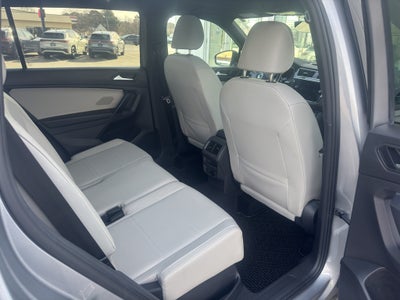 2021 Volkswagen Tiguan SE R-Line Black