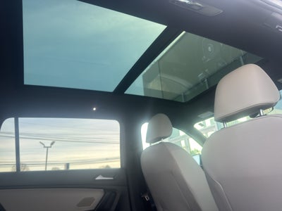 2021 Volkswagen Tiguan SE R-Line Black