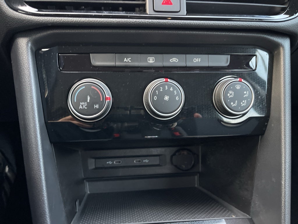 2025 Volkswagen Taos S