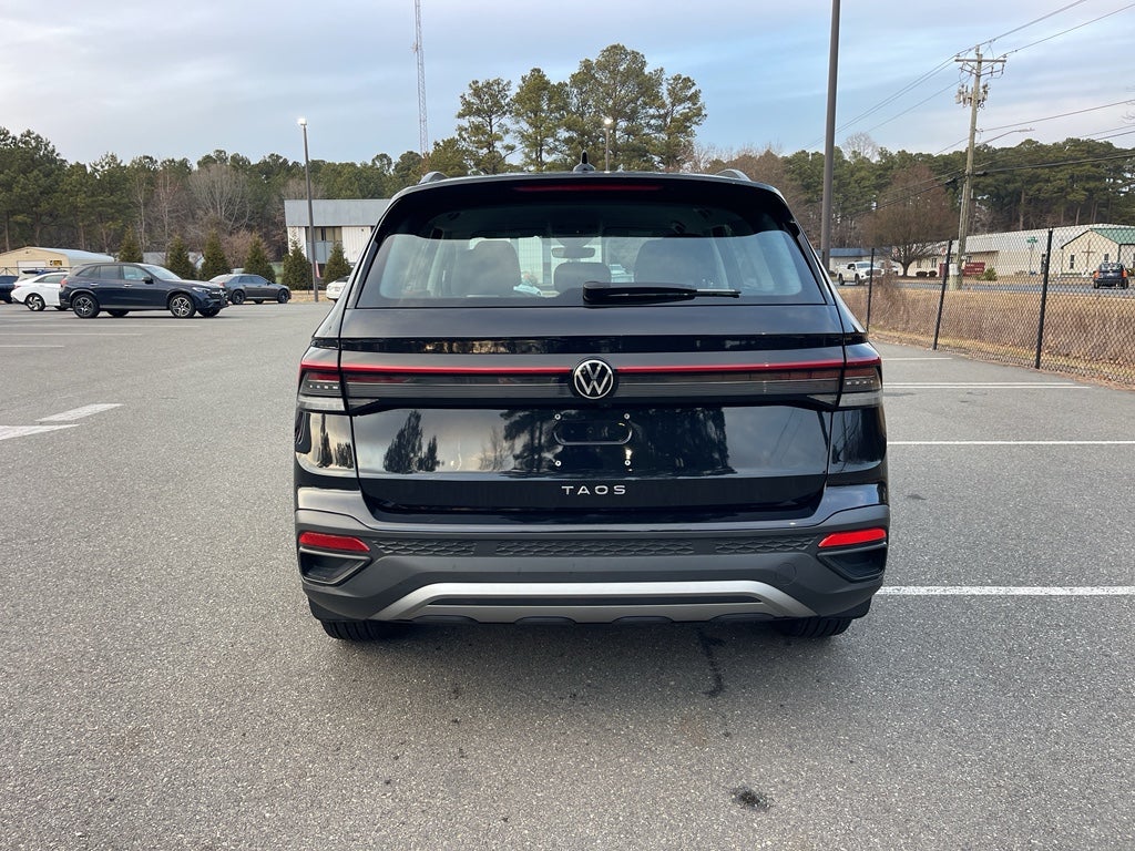2025 Volkswagen Taos S