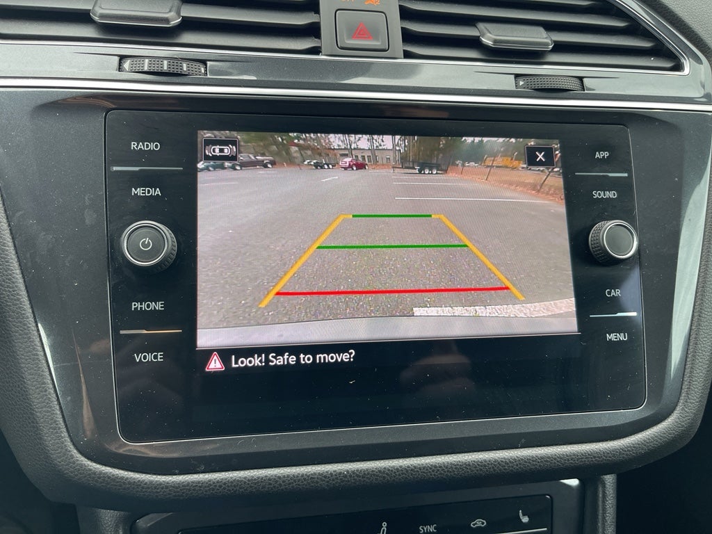 2023 Volkswagen Tiguan SE R-Line Black