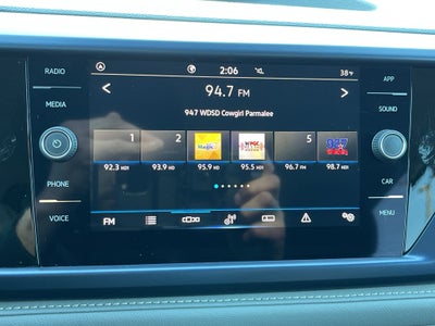 2024 Volkswagen Taos SE