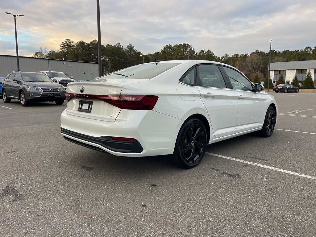 2025 Volkswagen Jetta SE