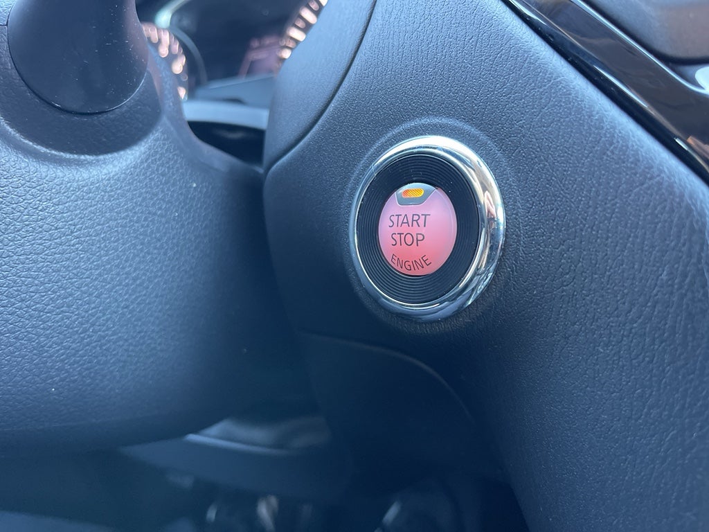 2020 Nissan Pathfinder S