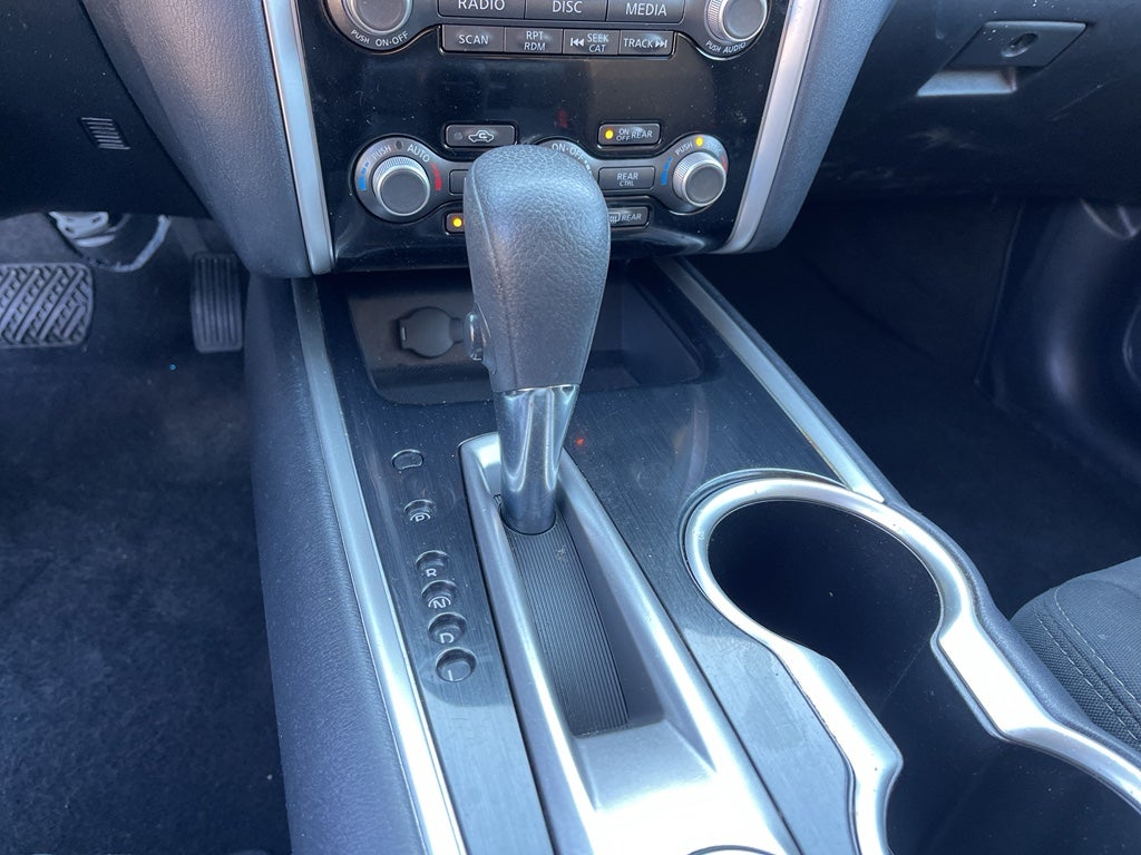 2020 Nissan Pathfinder S