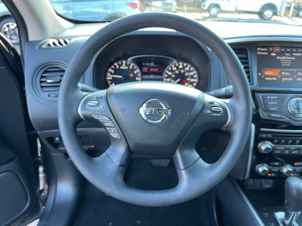 2020 Nissan Pathfinder S