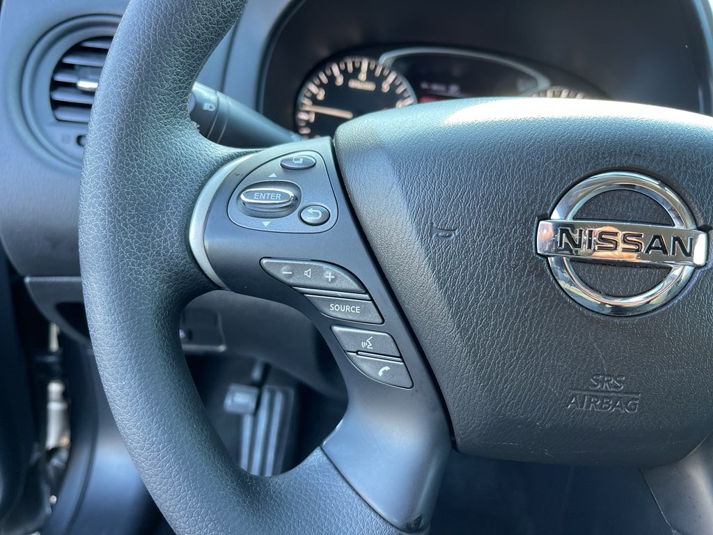 2020 Nissan Pathfinder S