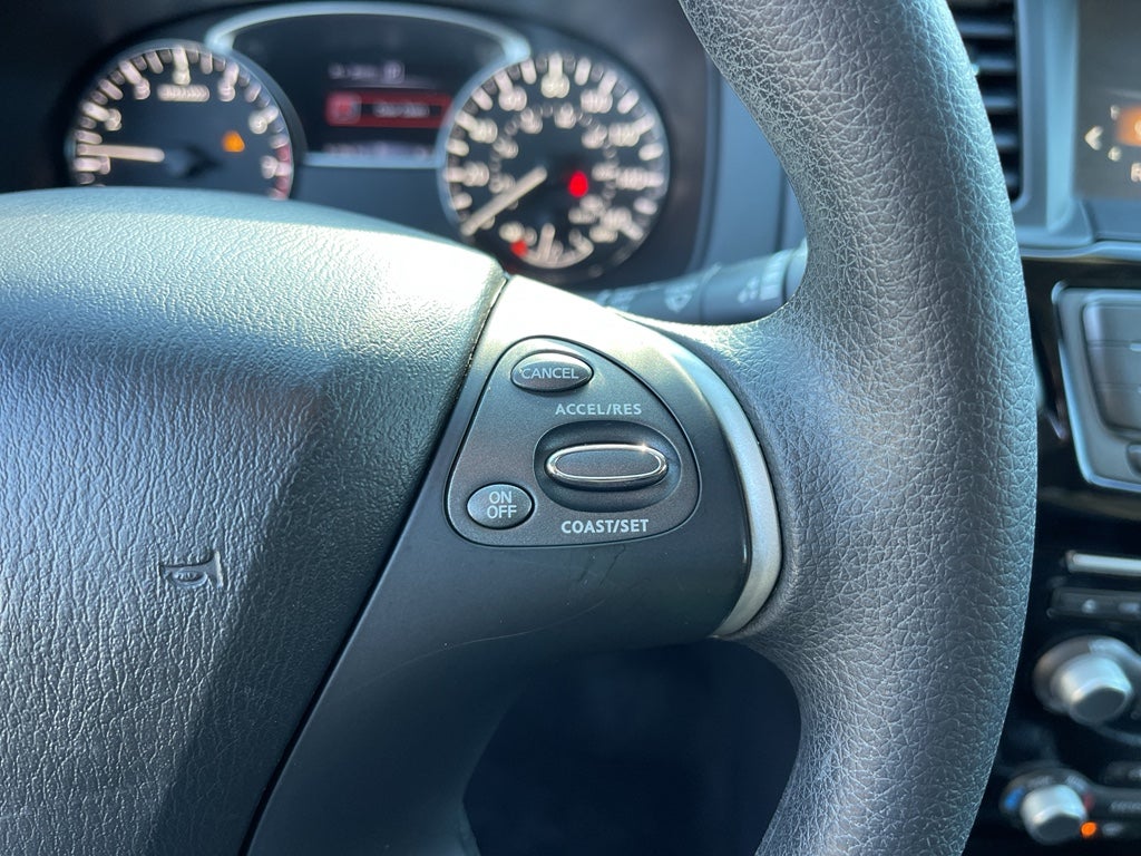 2020 Nissan Pathfinder S