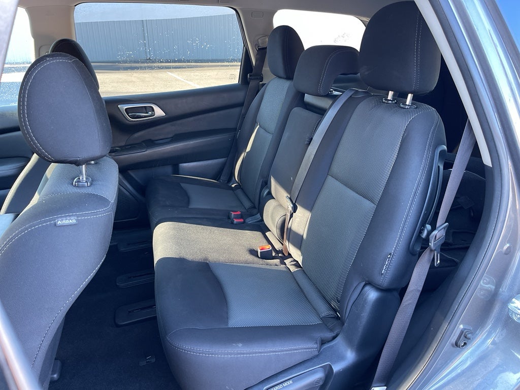 2020 Nissan Pathfinder S