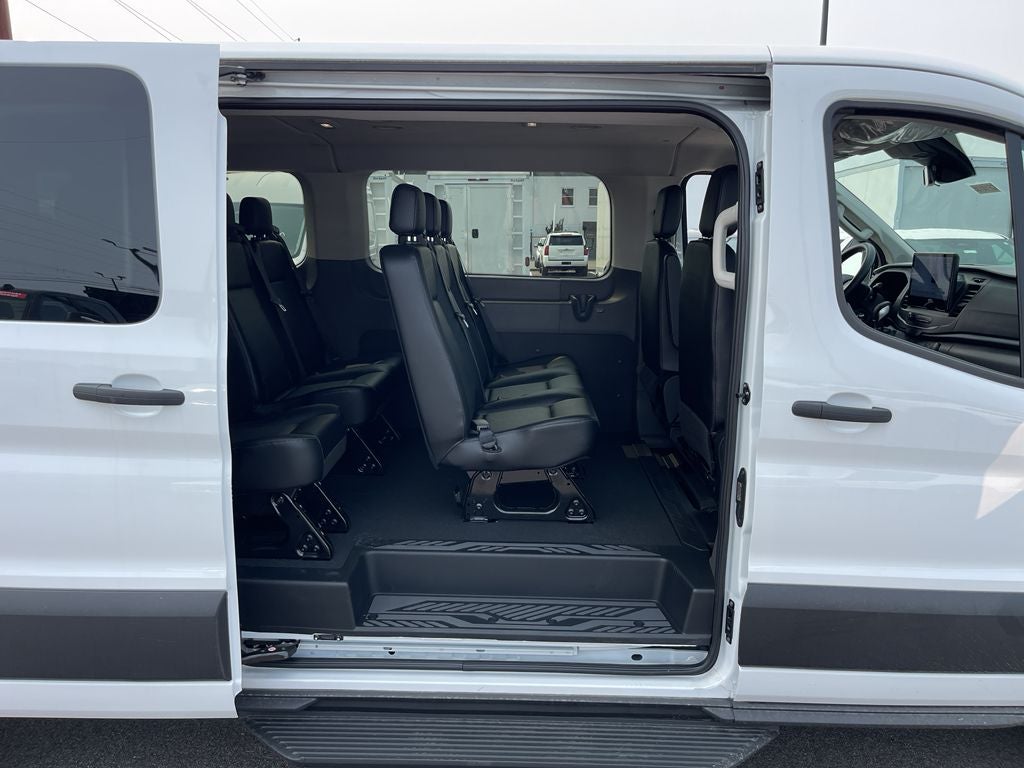 2025 Ford Transit-350 XL