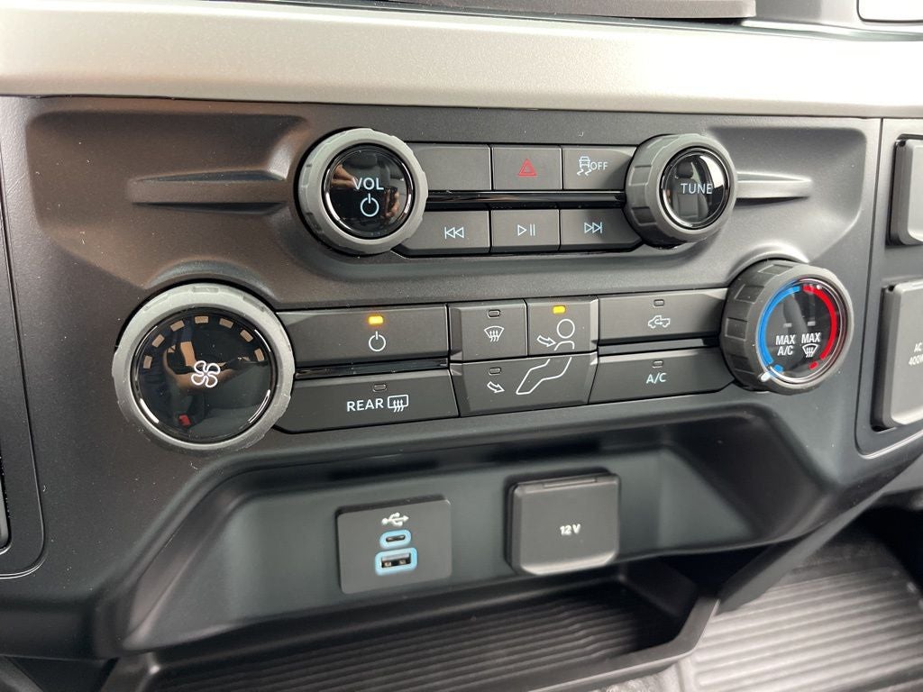 2025 Ford F-350SD XL 9' KNAPHEIDE SERVICE BODY