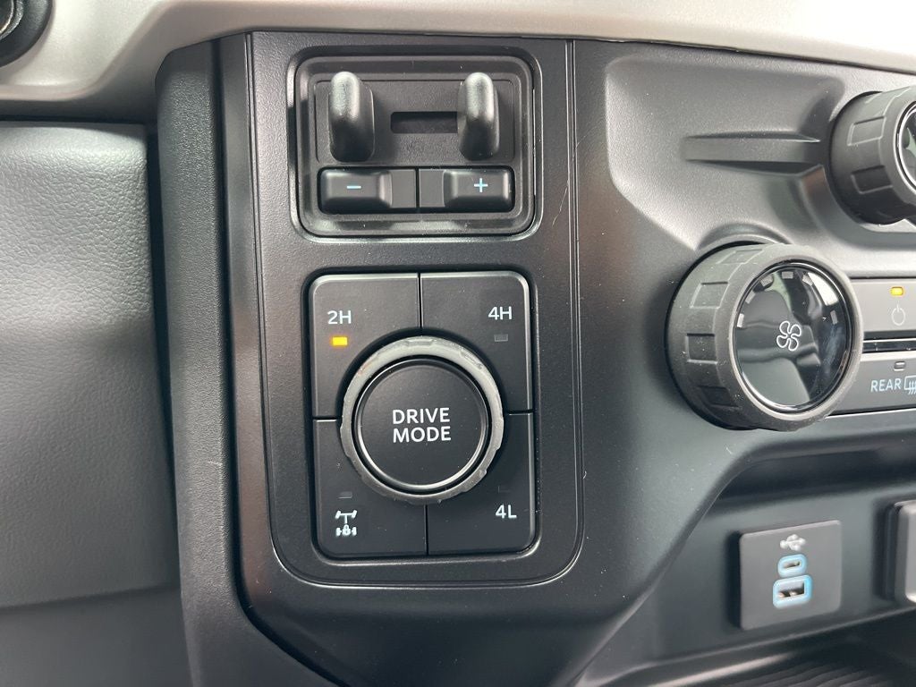 2025 Ford F-350SD XL 9' KNAPHEIDE SERVICE BODY