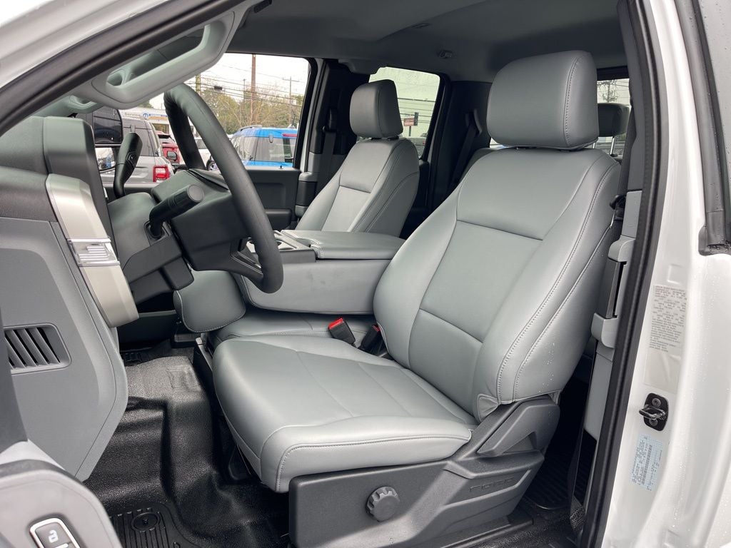 2025 Ford F-350SD XL 9' KNAPHEIDE SERVICE BODY