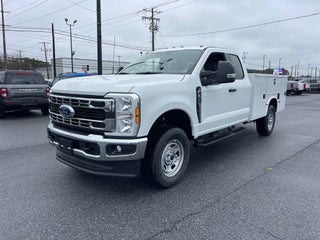2025 Ford F-350SD XL 9' KNAPHEIDE SERVICE BODY