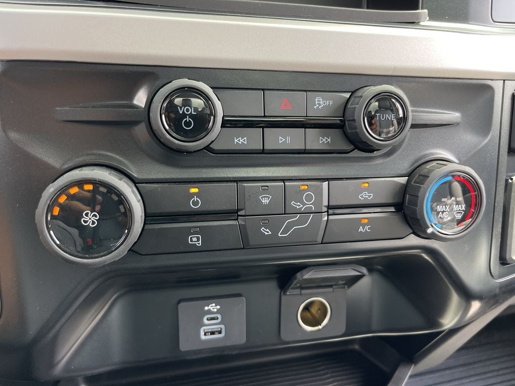 2025 Ford F-550SD XL 16' Duracube Box DRW