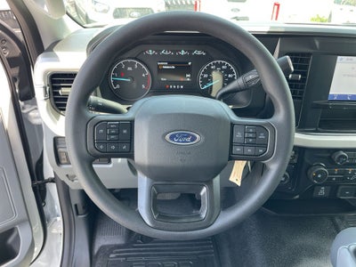 2025 Ford F-550SD XL 16' Supreme Box Truck DRW