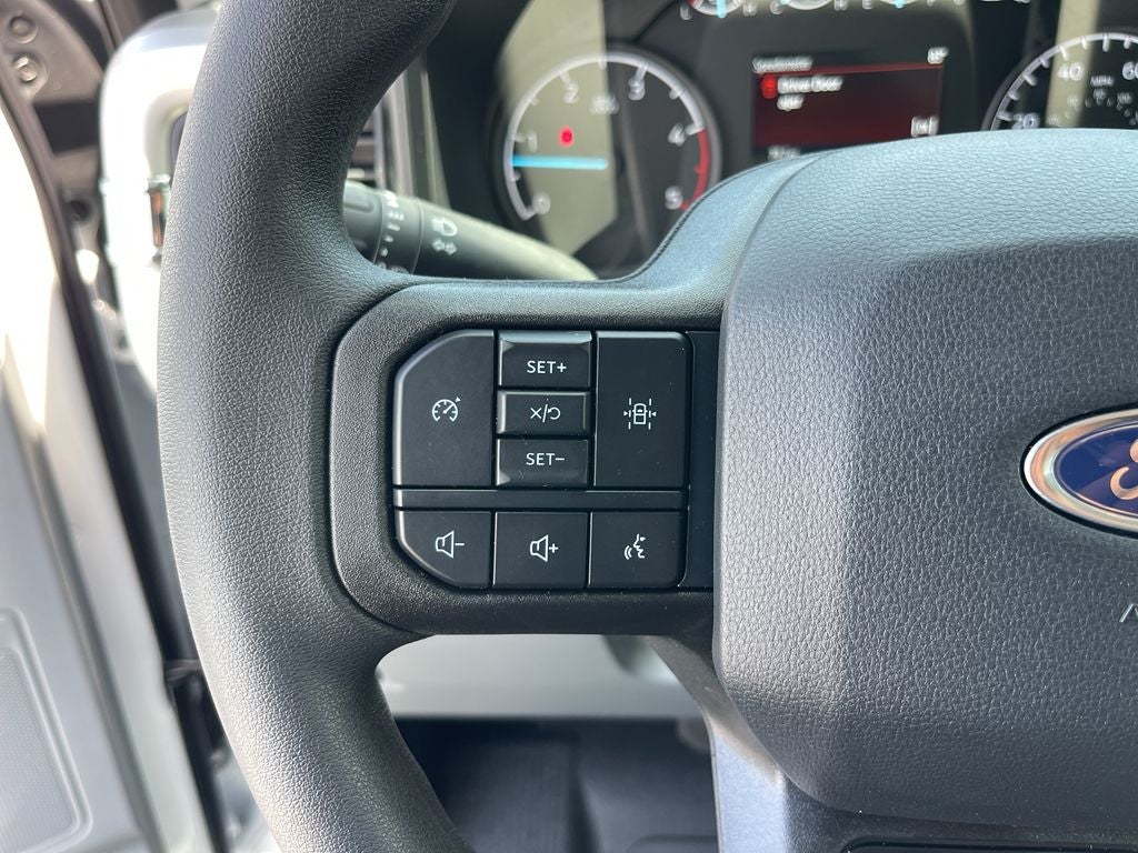 2025 Ford F-550SD XL 16' Supreme Box Truck DRW