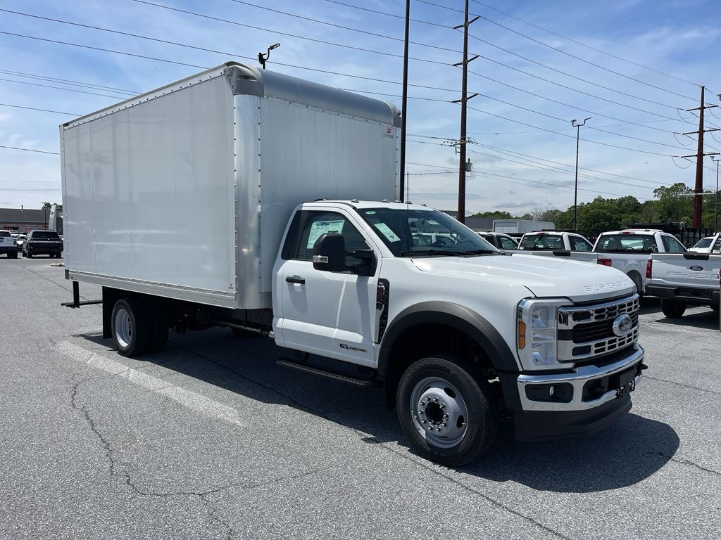 2025 Ford F-550SD XL 16' Supreme Box Truck DRW