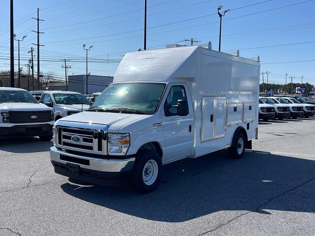 2025 Ford E-350SD Base 12' Workport Cutaway