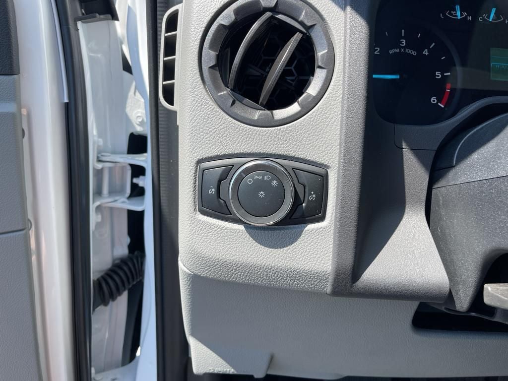 2025 Ford E-350SD Base 14' Box Truck w/ Ramp Cutaway