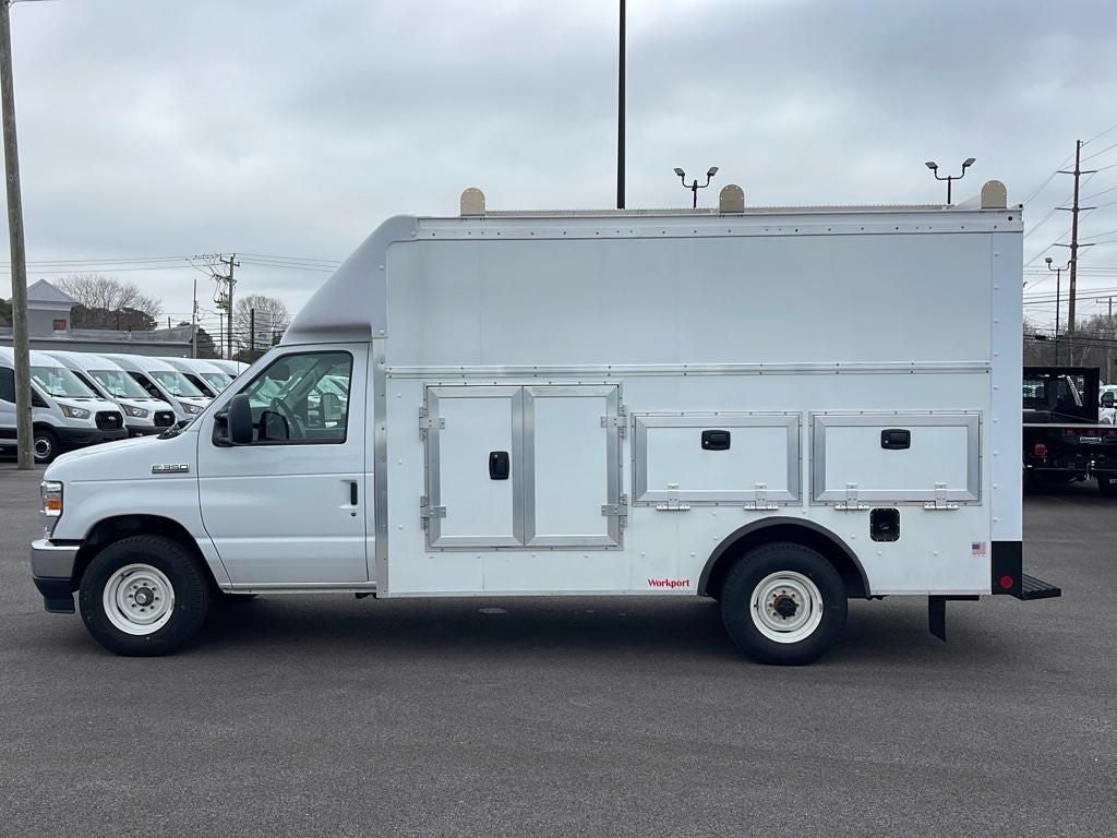 2025 Ford E-350SD Base 12' Workport Cutaway