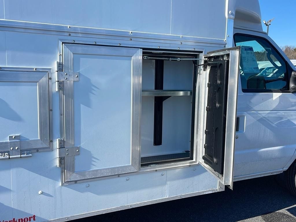 2025 Ford E-350SD Base 12' Workport Cutaway